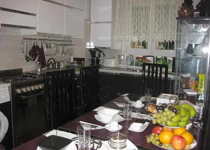 Beauty Moon Bed and breakfast 2*